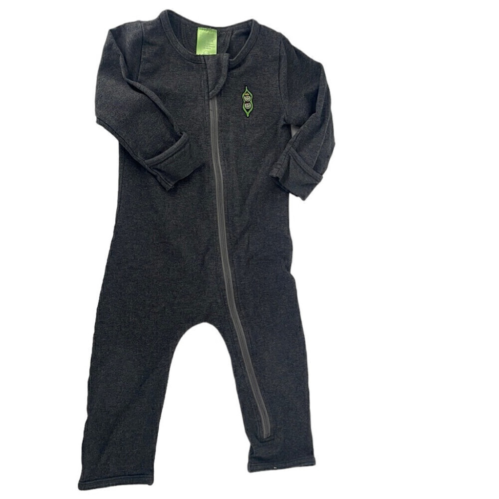 Peekaboo Beans sleeper hand covers sz 6-12 months